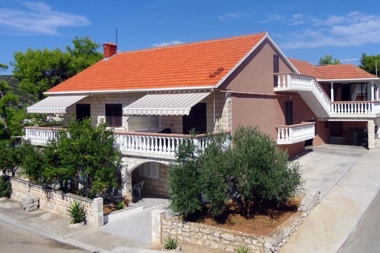 Apartments With A Parking Space Zavalatica, Korcula - 4453 Экстерьер фото